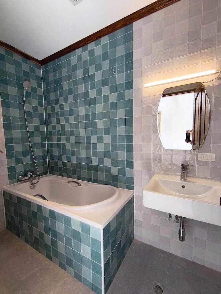 ads/2026/10/15/2439-101328-f45a4c89.jpg